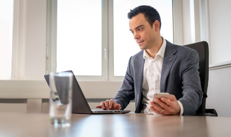 Carrossier-tôlier (F/H) 100%, 1. portrait